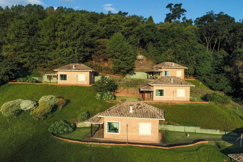 Recanto Dos Beija Flores, Chale Lantana C Monte Alegre do Sul Exteriör bild